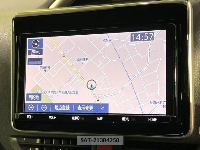 Toyota VOXY 2019-02 8132917-2