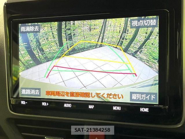 Toyota VOXY 2019-02 8132917-3