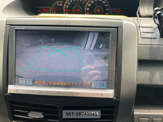Toyota VOXY 2013-08 8132935-21