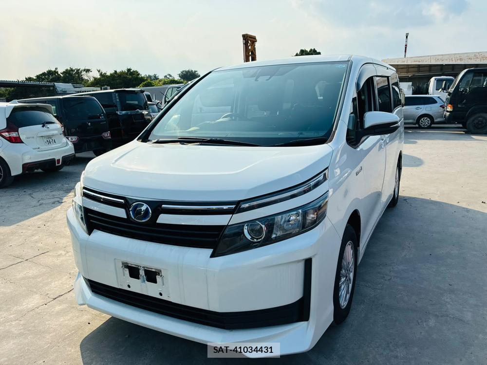 Toyota VOXY 2017-03 7974299-0