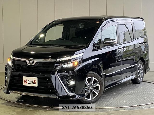 Toyota VOXY 2019-03 8132911-0