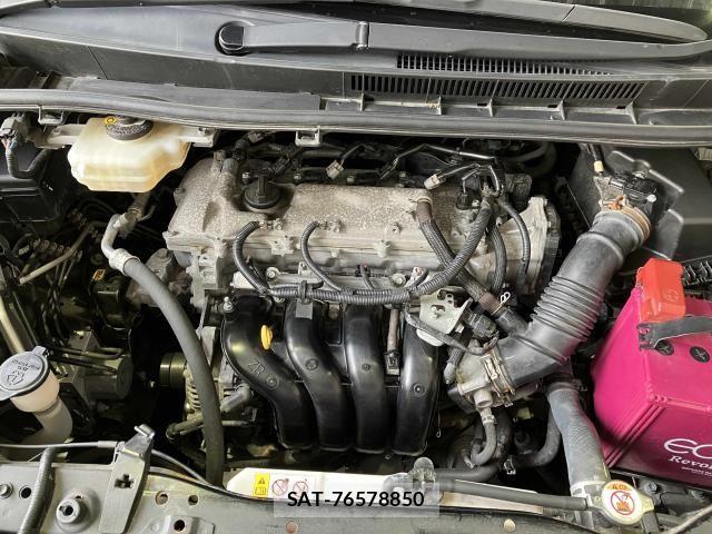 Toyota VOXY 2019-03 8132911-22