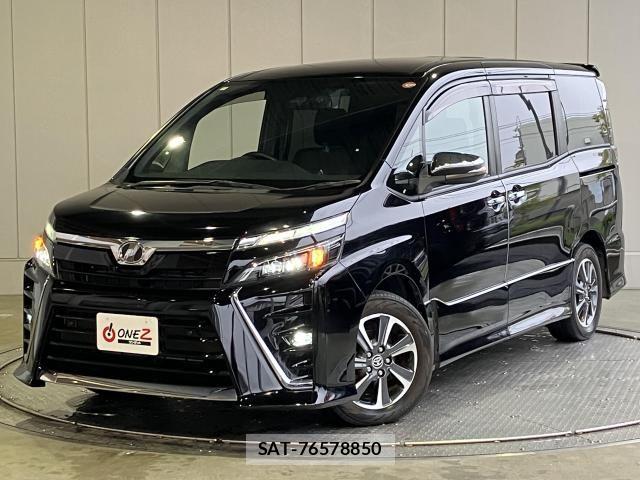 Toyota VOXY 2019-03 8132911-27
