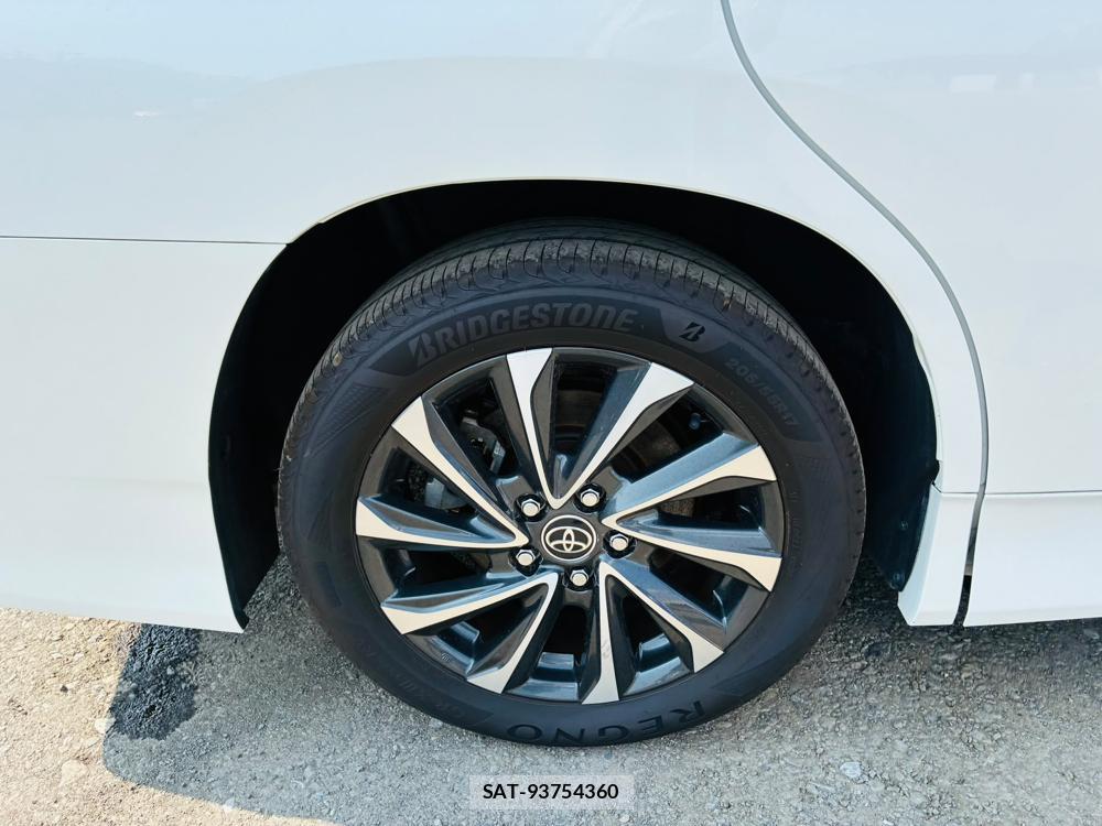 Toyota VOXY 2022-03 8080429-26