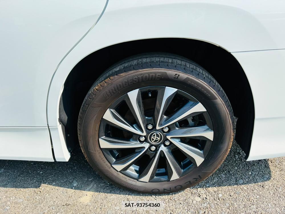 Toyota VOXY 2022-03 8080429-29