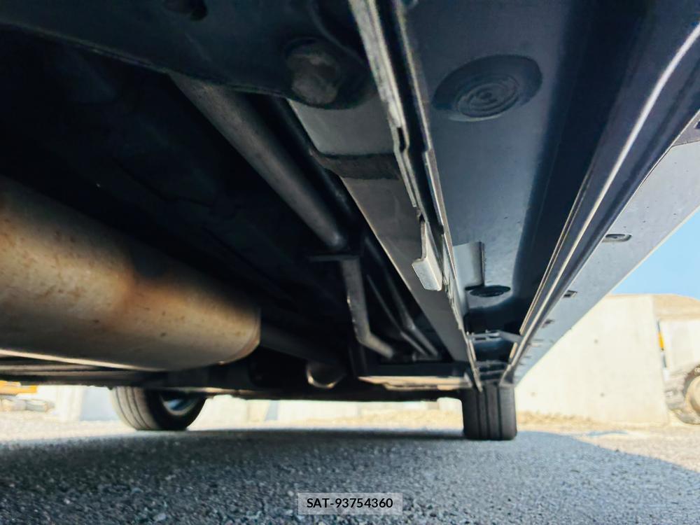 Toyota VOXY 2022-03 8080429-36