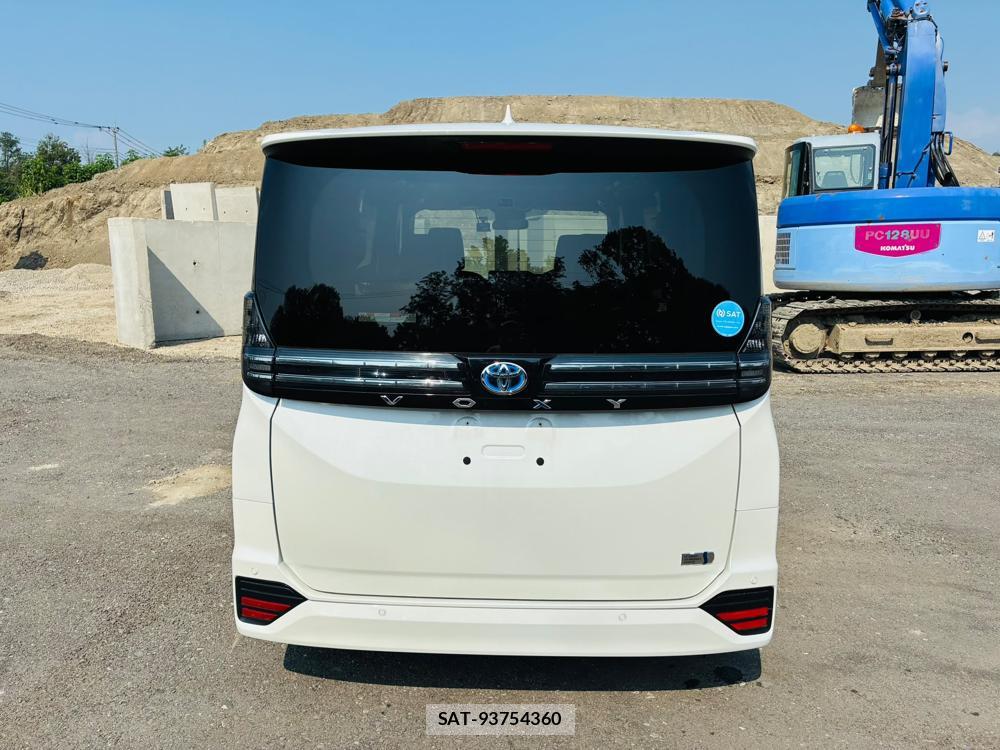 Toyota VOXY 2022-03 8080429-3