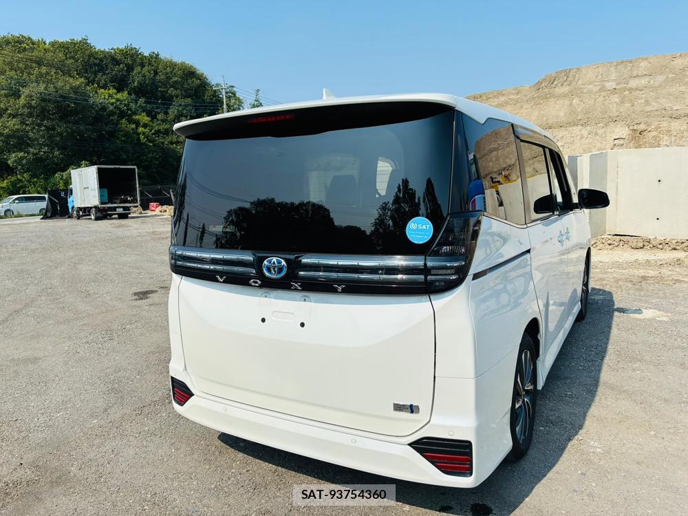 Toyota VOXY 2022-03 8080429-4