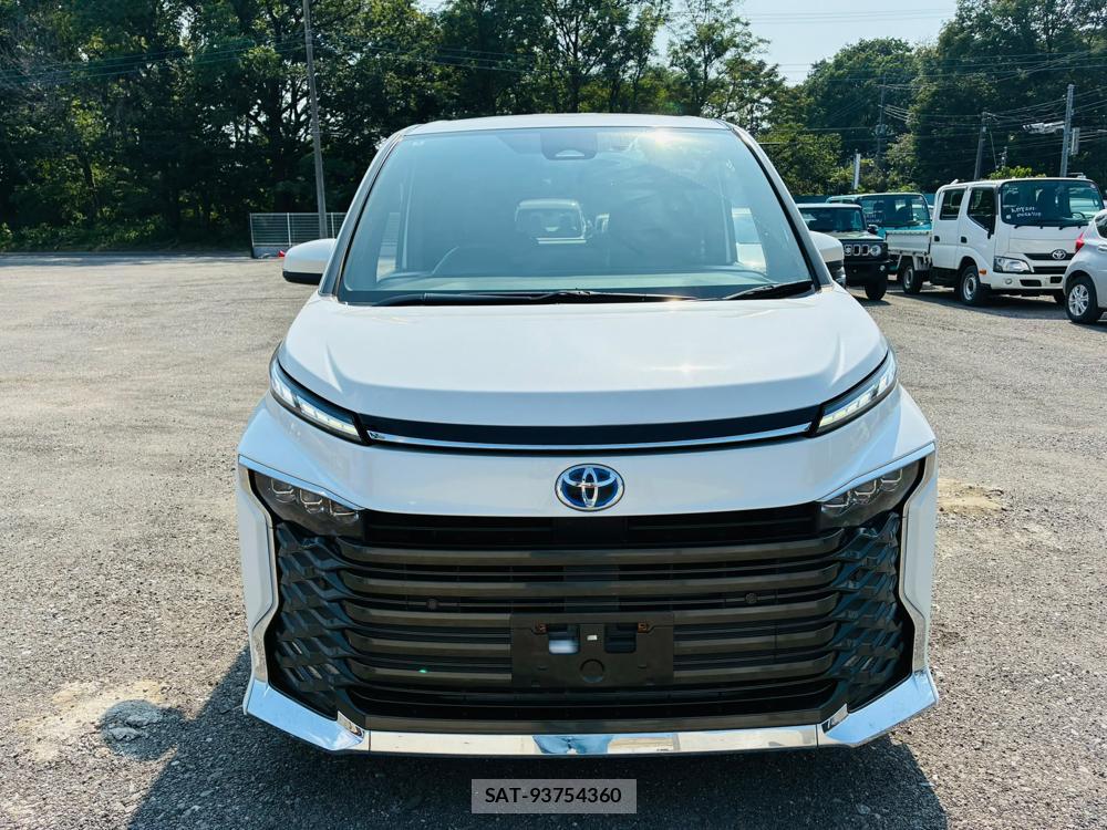 Toyota VOXY 2022-03 8080429-7