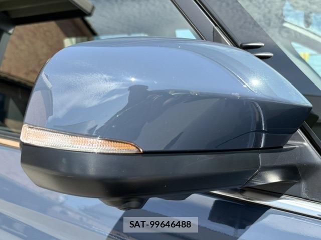 Toyota VOXY 2022-10 8132901-10