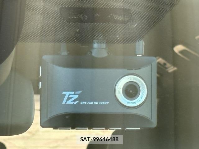 Toyota VOXY 2022-10 8132901-14