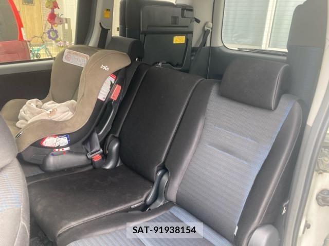 Toyota VOXY 2007-09 8132952-7