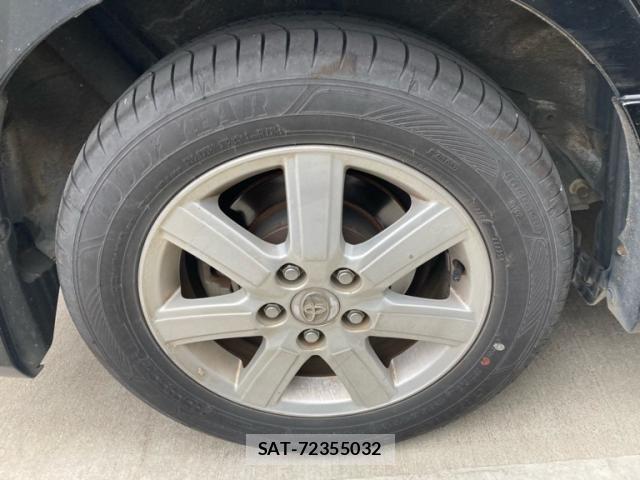 Toyota VOXY 2007-07 8132954-9