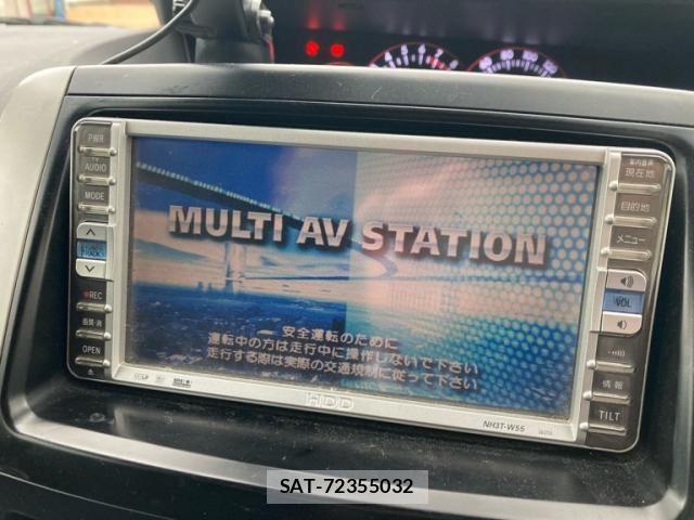 Toyota VOXY 2007-07 8132954-19