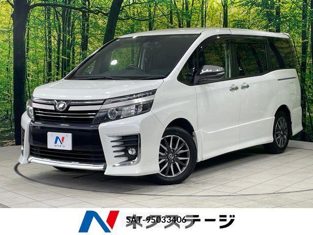 Toyota VOXY 2016-09 8132928-0
