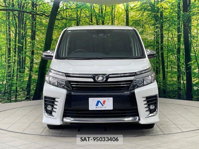 Toyota VOXY 2016-09 8132928-14