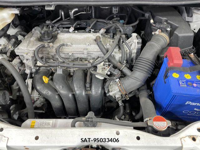 Toyota VOXY 2016-09 8132928-18