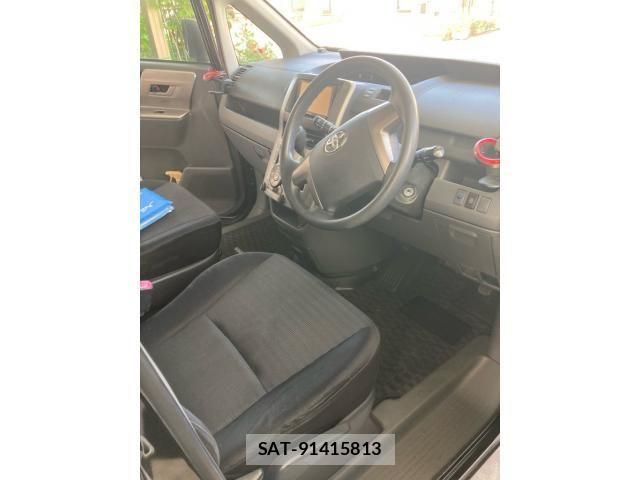 Toyota VOXY 2008-06 8132951-7
