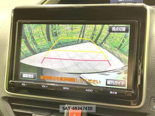 Toyota VOXY 2018-06 8132903-4