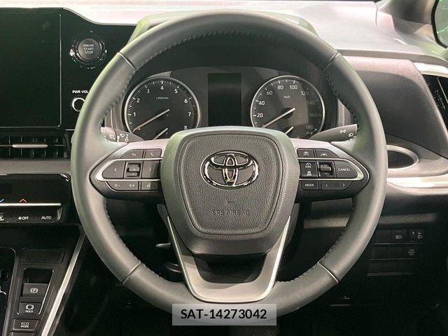 Toyota VOXY 2025-06 8132900-11