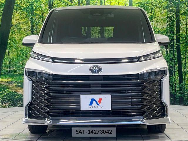 Toyota VOXY 2025-06 8132900-14