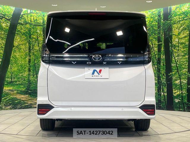 Toyota VOXY 2025-06 8132900-15
