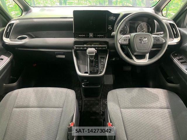 Toyota VOXY 2025-06 8132900-1