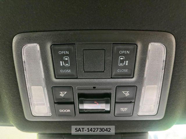 Toyota VOXY 2025-06 8132900-6