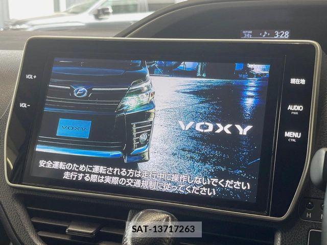 Toyota VOXY 2016-09 8132918-3