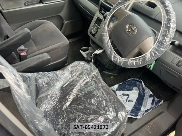 Toyota VOXY 2009-07 8132946-10
