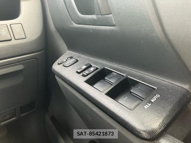Toyota VOXY 2009-07 8132946-12
