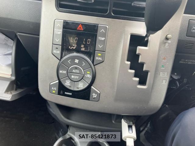 Toyota VOXY 2009-07 8132946-15