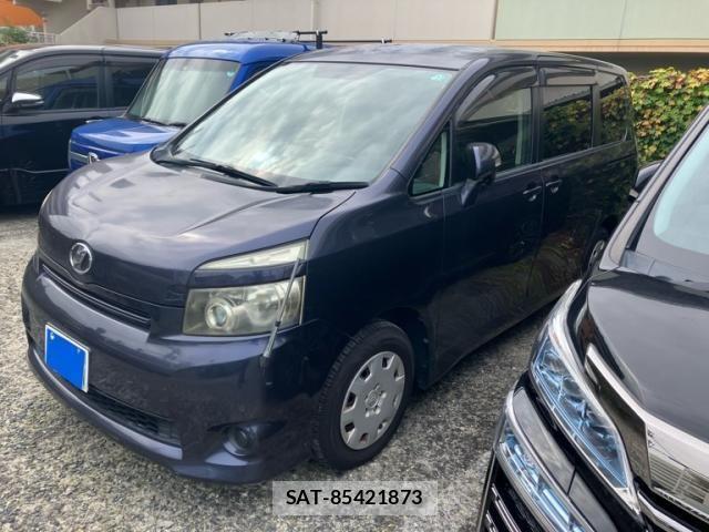 Toyota VOXY 2009-07 8132946-1
