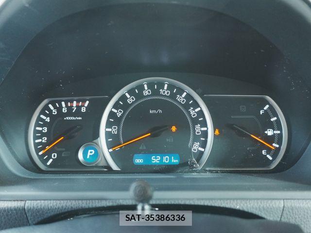 Toyota VOXY 2015-06 8146971-16