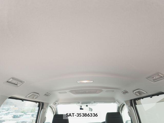 Toyota VOXY 2015-06 8146971-19