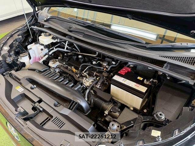 Toyota VOXY 2023-10 8146967-13