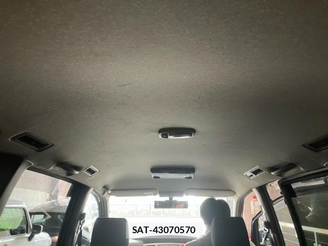 Toyota VOXY 2005-07 8146983-8