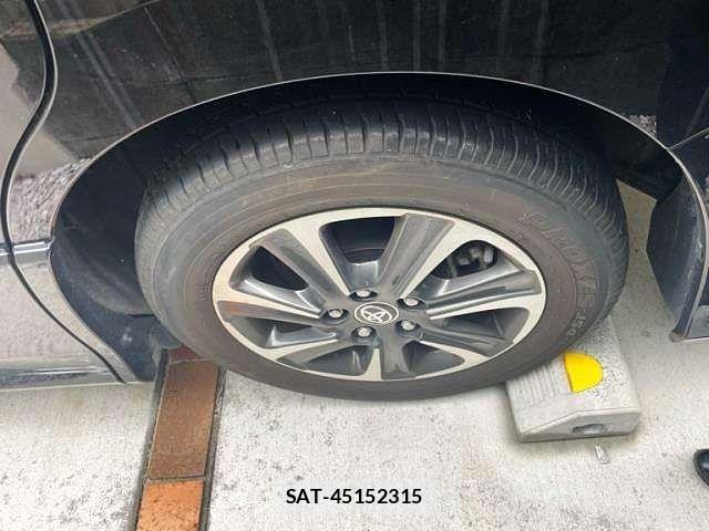 Toyota VOXY 2021-01 8146968-8