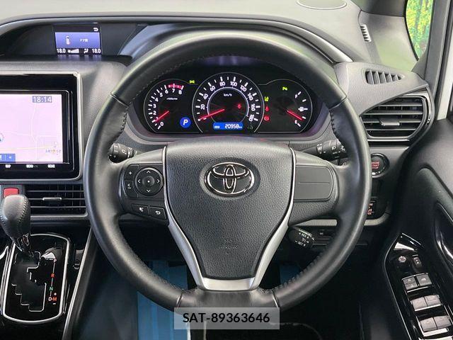 Toyota VOXY 2020-07 8146970-12