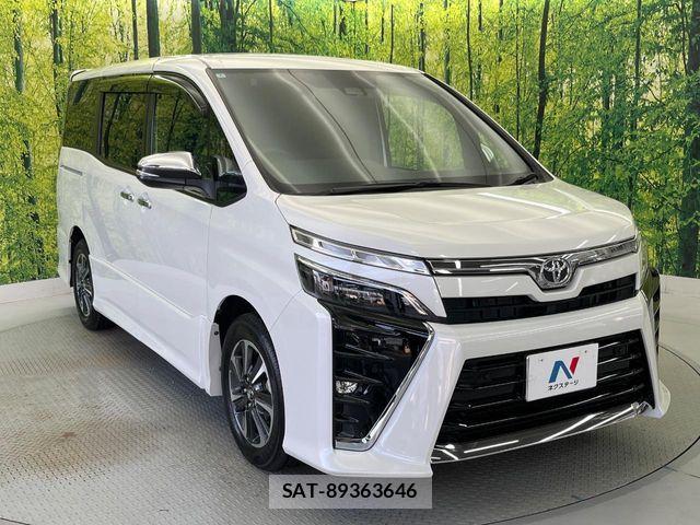 Toyota VOXY 2020-07 8146970-17