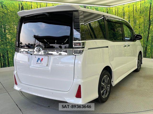Toyota VOXY 2020-07 8146970-18