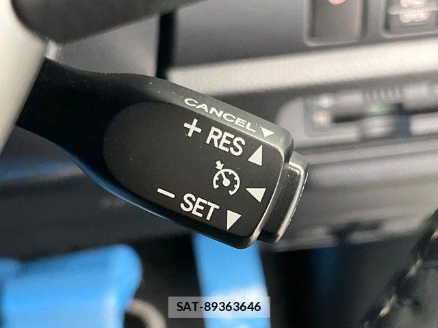 Toyota VOXY 2020-07 8146970-5
