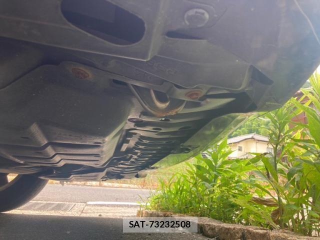 Toyota VOXY 2007-10 8146986-12