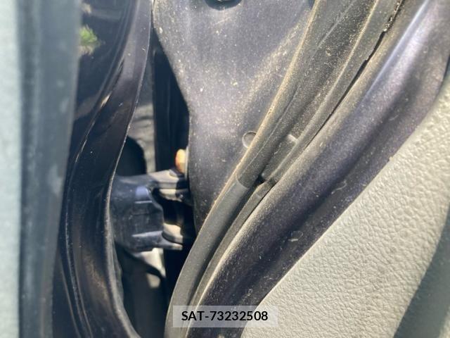 Toyota VOXY 2007-10 8146986-15