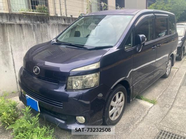 Toyota VOXY 2007-10 8146986-2