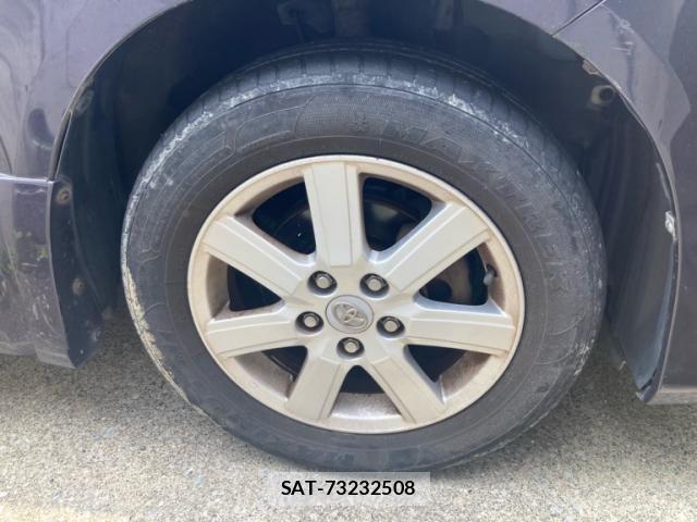 Toyota VOXY 2007-10 8146986-7