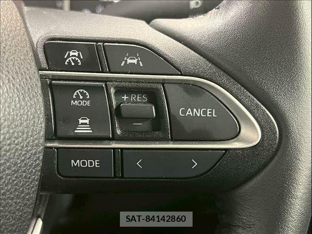 Toyota VOXY 2023-06 8146963-8