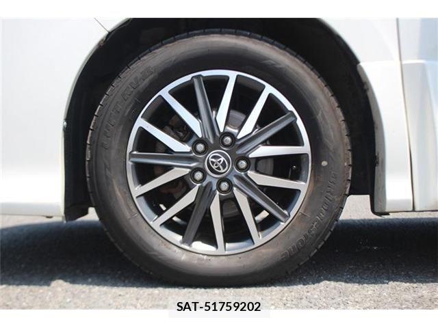 Toyota VOXY 2016-03 8146978-18