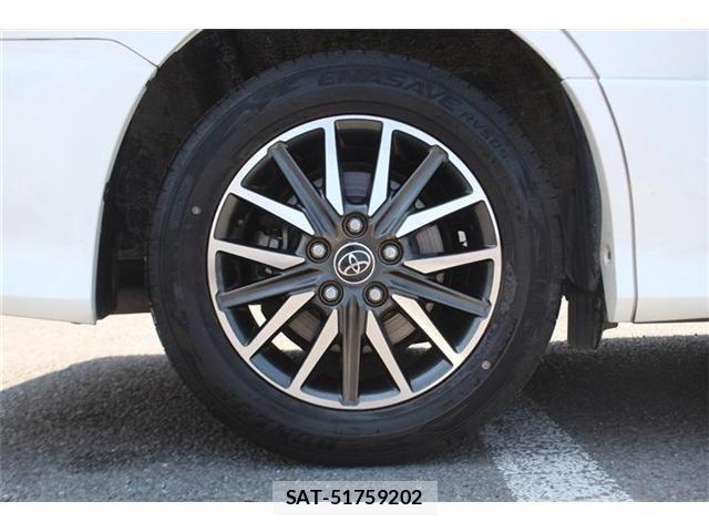 Toyota VOXY 2016-03 8146978-20