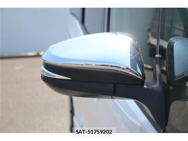 Toyota VOXY 2016-03 8146978-29